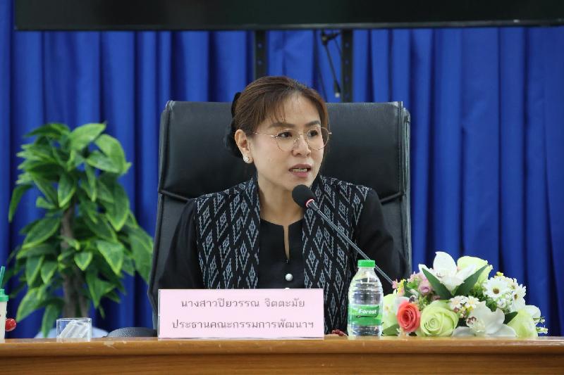 ประชุมคณะกรรมการพัฒนาเทศบาลเมืองบ้านเป็ด